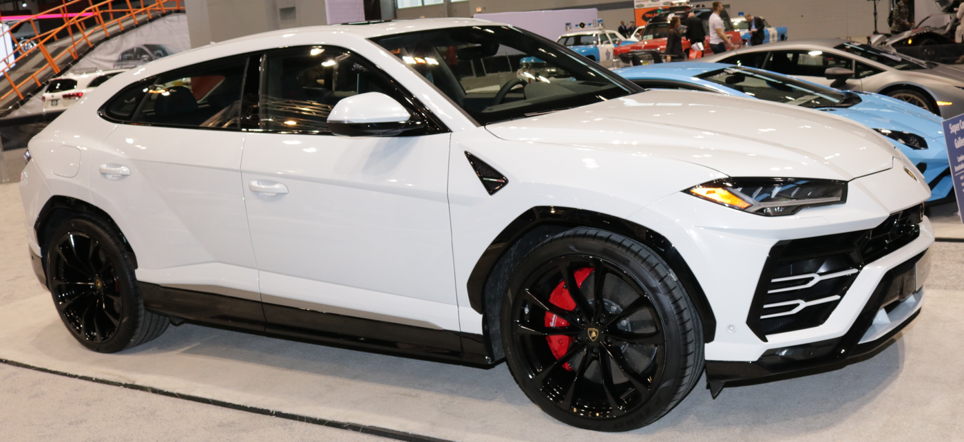 2019 Lamborghini Urus at Chicago Auto Show